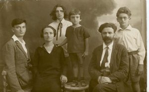 פנינה הלפרין: הגננת העברייה הראשונה באירופה
